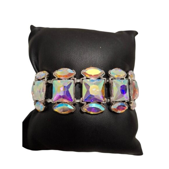 Multi-Color Chunky Rhinestone Bracelet - Picture 2 of 4